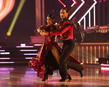 JENNA DEWAN, VALENTIN CHMERKOVSKIY