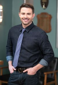JONATHAN BENNETT