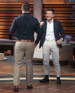 ROBERT HERJAVEC