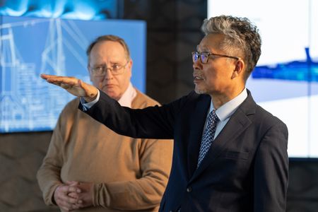 Stephen Payne and Jeom Kee Paik discuss the Titanic simulation. (National Geographic/Gary Moyes)