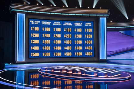 CELEBRITY JEOPARDY!