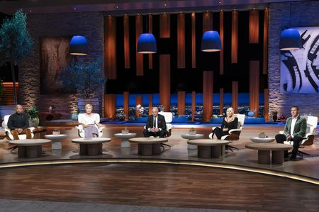 DAYMOND JOHN, BARBARA CORCORAN, KEVIN O'LEARY, LORI GREINER, DANIEL LUBETZKY