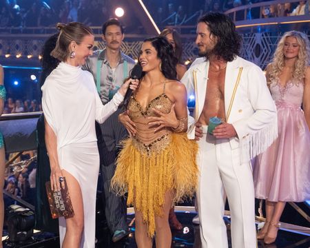 JULIANNE HOUGH, HARRY SHUM JR., JENNA DEWAN, VALENTIN CHMERKOVSKIY, RYLEE ARNOLD