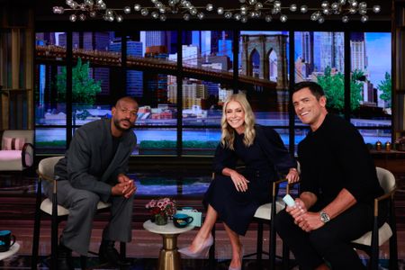 MARLON WAYANS, KELLY RIPA, MARK CONSUELOS