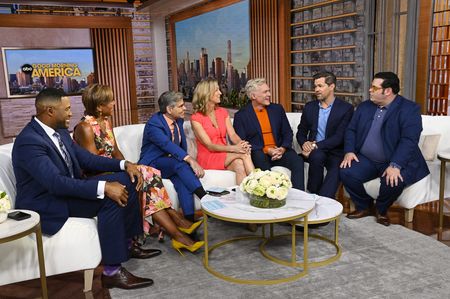 MICHAEL STRAHAN, ROBIN ROBERTS, GEORGE STEPHANOPOULOS, LARA SPENCER, SAM CHAMPION, ANDREW RANNELLS. JOSH GAD