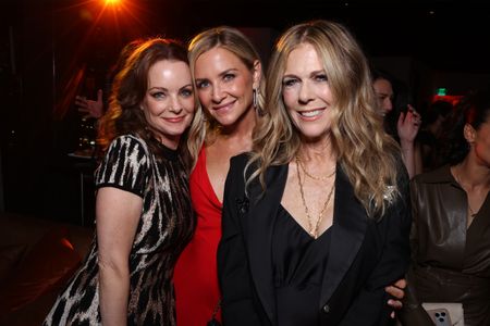 KIMBERLY WILLIAMS-PAISLEY, JESSICA CAPSHAW, RITA WILSON