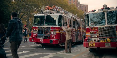 Antoni Porowski makes his way to the New York City Marathon. (National Geographic)
