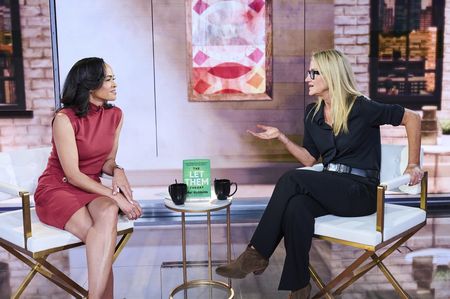 LINSEY DAVIS, MEL ROBBINS