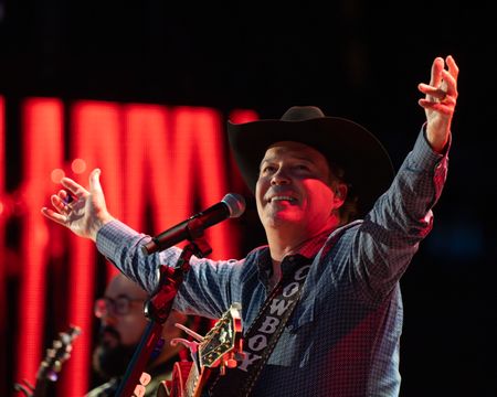 CLAY WALKER