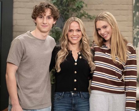 FINN CARR, ALEXA HAVINS, BLUESY BURKE