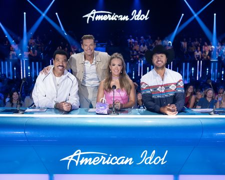LIONEL RICHIE, RYAN SEACREST, CARRIE UNDERWOOD, LUKE BRYAN