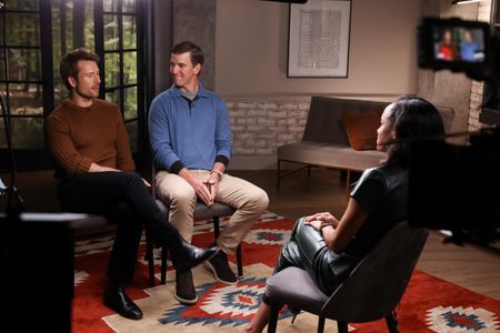GLEN POWELL, ELI MANNING, LINSEY DAVIS