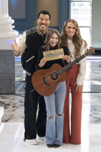 LIONEL RICHIE, KHLOE GRACE, CARRIE UNDERWOOD