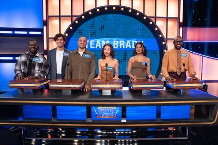CHRIS LEE, JULIAN JAMES, JASON FORDHAM, MANDIE TAKETA, MAILE BRADY, WAYNE BRADY