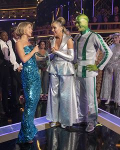 JULIANNE HOUGH, ELAINE HENDRIX, ALAN BERSTEN