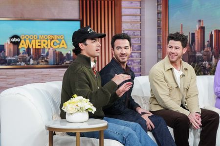 JOE JONAS, KEVIN JONAS, NICK JONAS