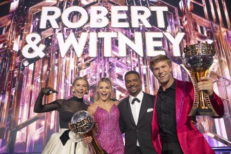 JULIANNE HOUGH, WITNEY CARSON, ALFONSO RIBEIRO, ROBERT IRWIN