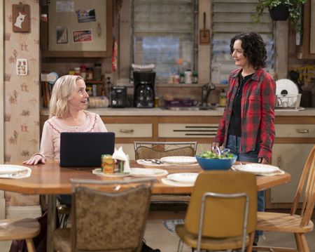 LECY GORANSON, SARA GILBERT