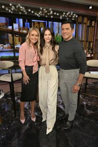 KELLY RIPA, JACKIE TOHN, MARK CONSUELOS