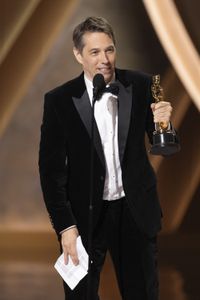 SEAN BAKER
