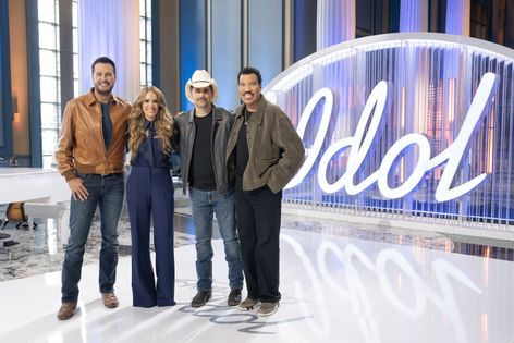 LUKE BRYAN, CARRIE UNDERWOOD, BRAD PAISLEY, LIONEL RICHIE