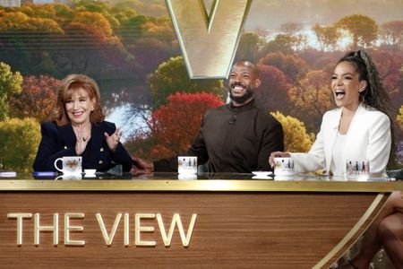 JOY BEHAR, MARLON WAYANS, SUNNY HOSTIN