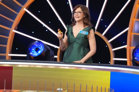 LISA LOEB
