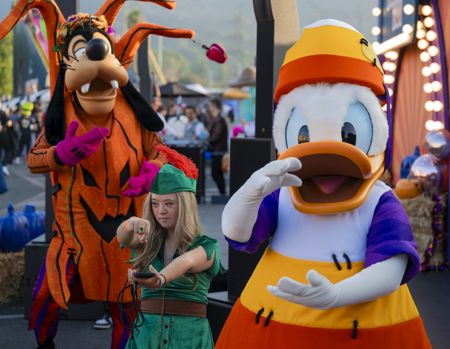 GOOFY, KENNEDY GARCIA, DONALD DUCK