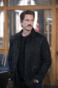 STEVE HOWEY