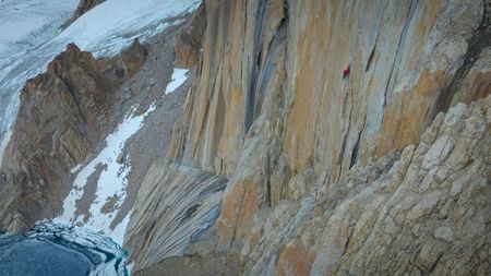 Alex Honnold on the pool wall. (photo credit: National Geographic/Matt Pyecroft)