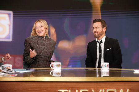 KATE HUDSON, JUSTIN THEROUX