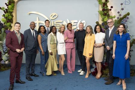 GIO BENITEZ, PIERRE THOMAS, RACHEL SCOTT, WILL REEVE, DEBORAH ROBERTS, LARA SPENCER, ROBIN ROBERTS, SAM CHAMPION, GINGER ZEE, LINSEY DAVIS, ALMIN KARAMEHMEDOVIC (PRESIDENT, ABC NEWS, DET), REBECCA JARVIS