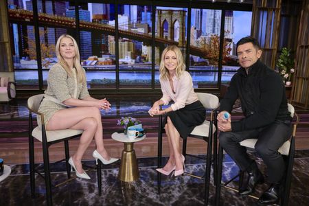 ALI LARTER, KELLY RIPA, MARK CONSUELOS