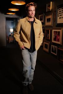 ROBERT PATTINSON