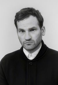 Bio profile offDan Lindsay