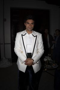 SEAN TEALE