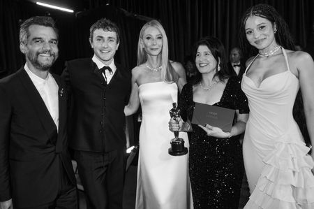 WAGNER MOURA, PAUL MESCAL, GWYNETH PALTROW, CASSANDRA KULUKUNDIS, CHASE INFINITI