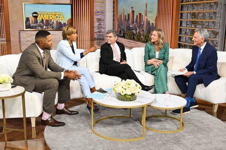 MICHAEL STRAHAN, ROBIN ROBERTS, GEORGE STEPHANOPOULOS, LARA SPENCER, BILL RITTER