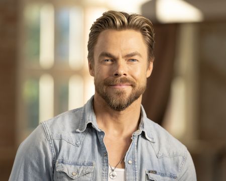 DEREK HOUGH