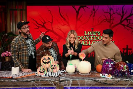 THE CRAFTY LUMBERJACKS, KELLY RIPA, MARK CONSUELOS