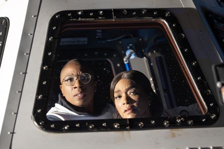 AISHA HINDS, ANGELA BASSETT
