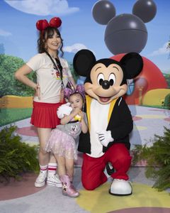 ANNA MARIA PEREZ DE TAGLE, MICKEY MOUSE