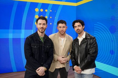KEVIN JONAS, NICK JONAS, JOE JONAS