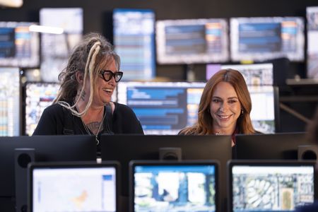 JENNIFER LYNCH (DIRECTOR), JENNIFER LOVE HEWITT