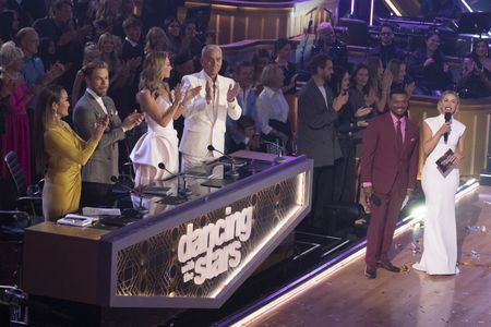 CARRIE ANN INABA, DEREK HOUGH, KYM JOHNSON, BRUNO TONIOLI, ALFONSO RIBEIRO, JULIANNE HOUGH