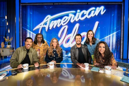 LIONEL RICHIE, WHOOPI GOLDBERG, CARRIE UNDERWOOD, LUKE BRYAN, ABBY HUNTSMAN, SUNNY HOSTIN