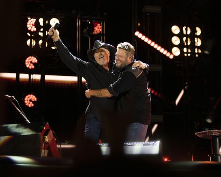 TRACE ADKINS, BLAKE SHELTON