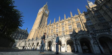 Antoni Porowski meets with Big Ben clock mechanic Andrew Strangeway. (National Geographic)