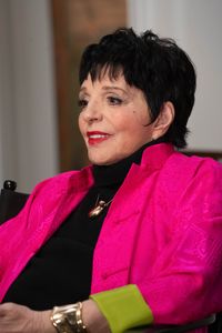 LIZA MINNELLI