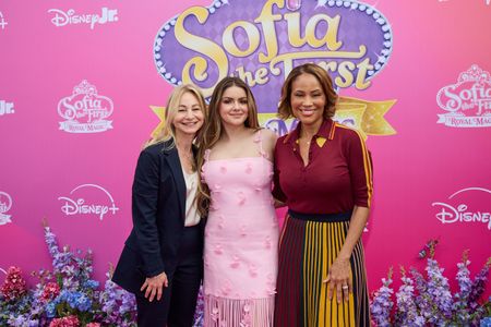 ALYSSA SAPIRE (HEAD OF DISNEY JR. ORIGINAL PROGRAMMING AND STRATEGY), ARIEL WINTER, AYO DAVIS (PRESIDENT, DISNEY BRANDED TELEVISION)